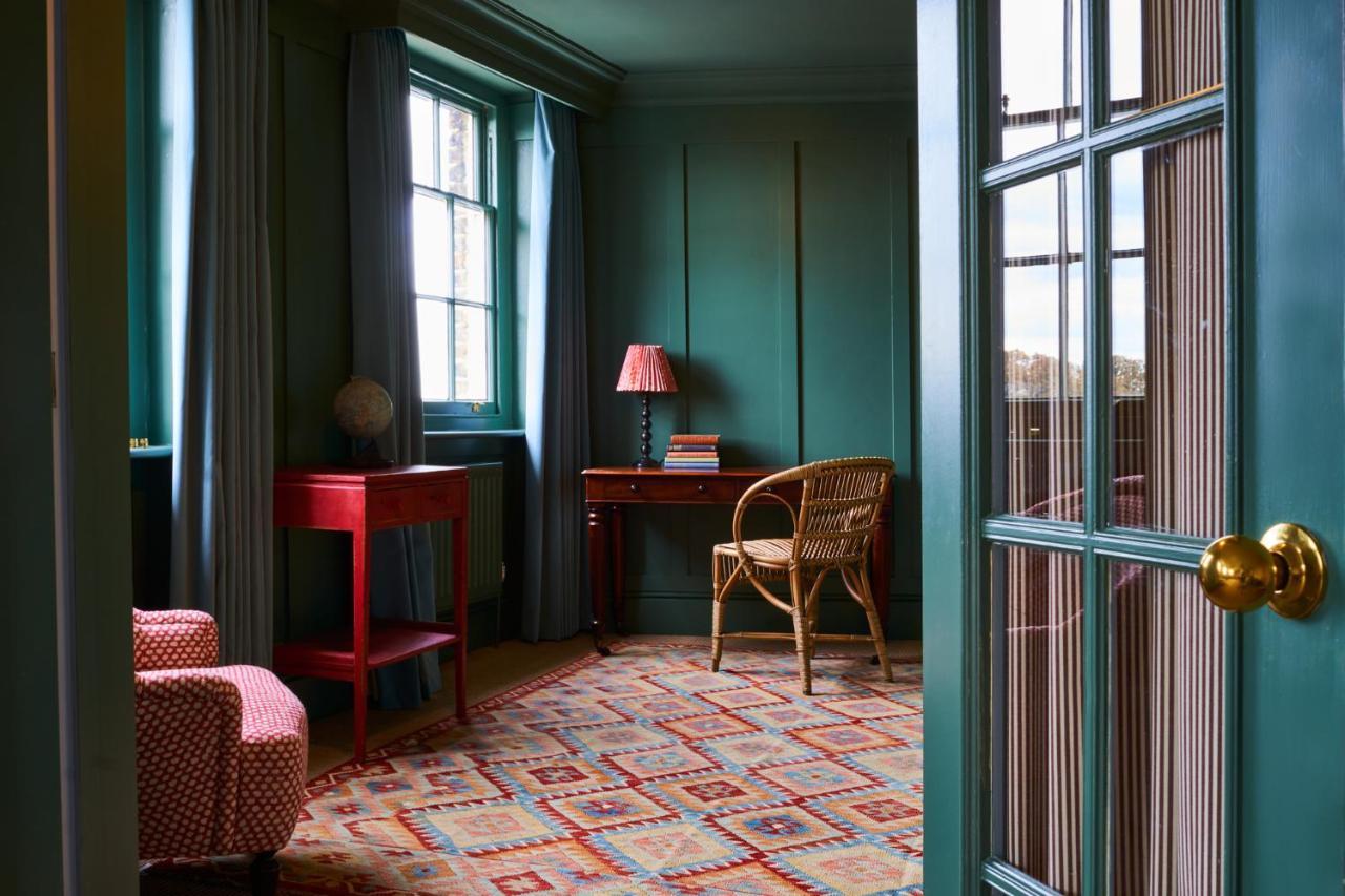 The Mitre, Hampton Court Hotel Kingston upon Thames  Luaran gambar The study