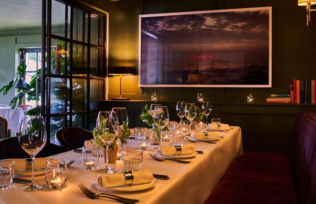 The Mitre, Hampton Court Hotel Kingston upon Thames  Luaran gambar The interior of the restaurant