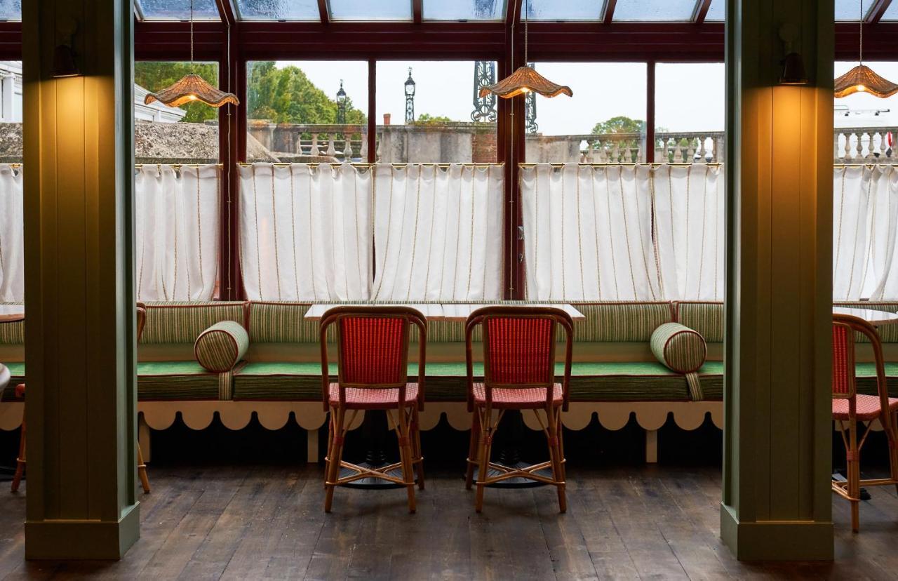 The Mitre, Hampton Court Hotel Kingston upon Thames  Luaran gambar Interior of the restaurant