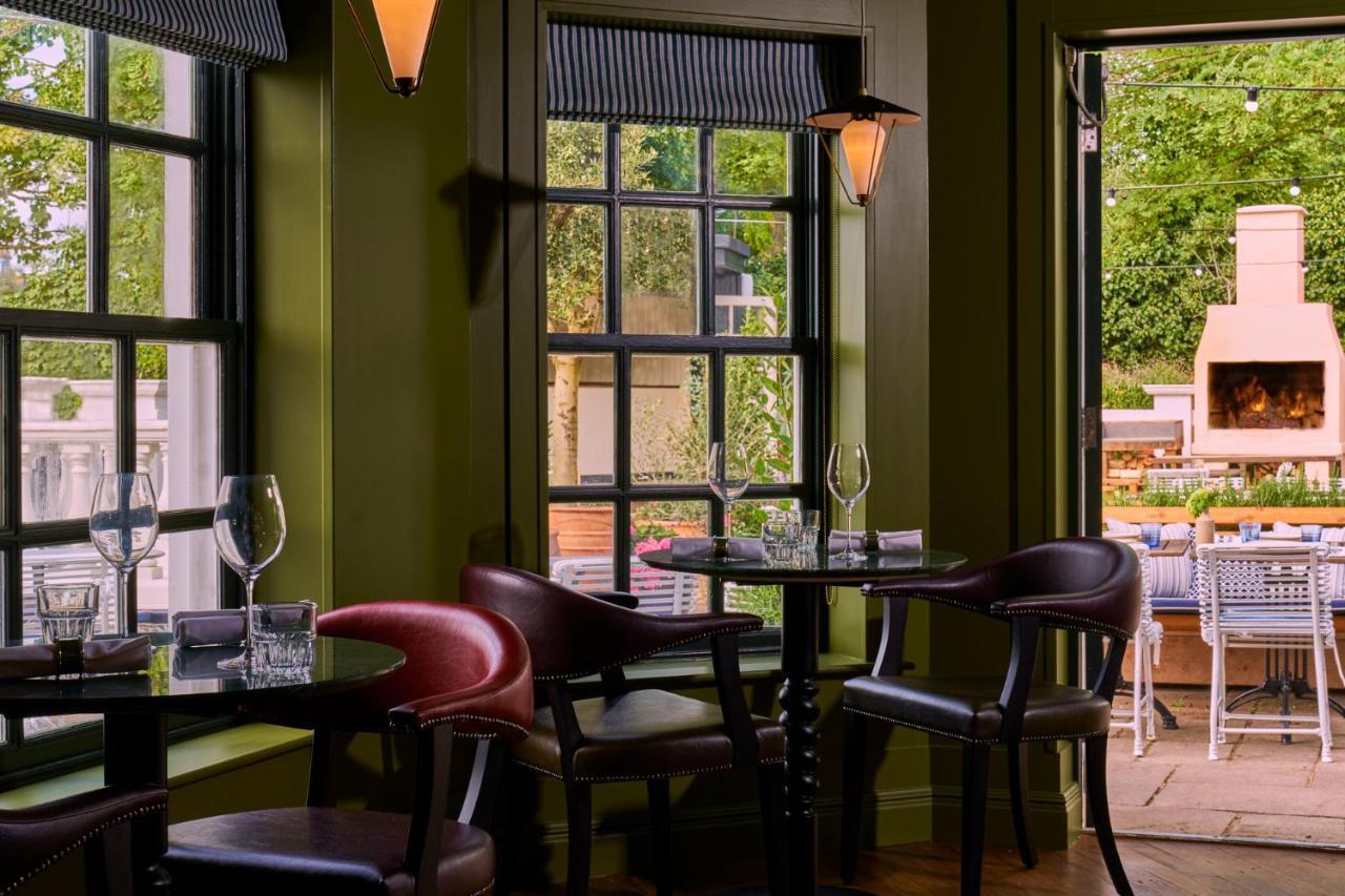 The Mitre, Hampton Court Hotel Kingston upon Thames  Luaran gambar The interior of the restaurant