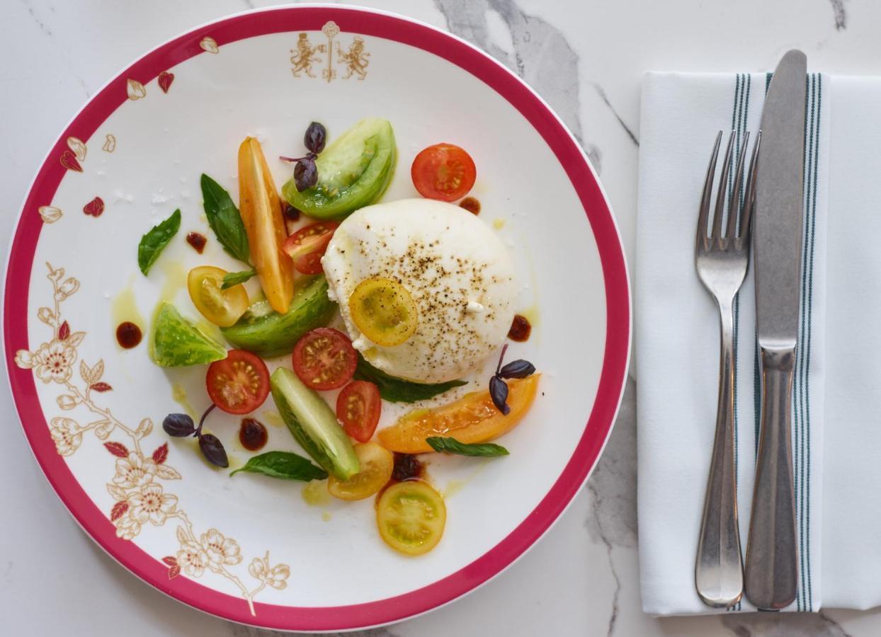 The Mitre, Hampton Court Hotel Kingston upon Thames  Luaran gambar Buratta
