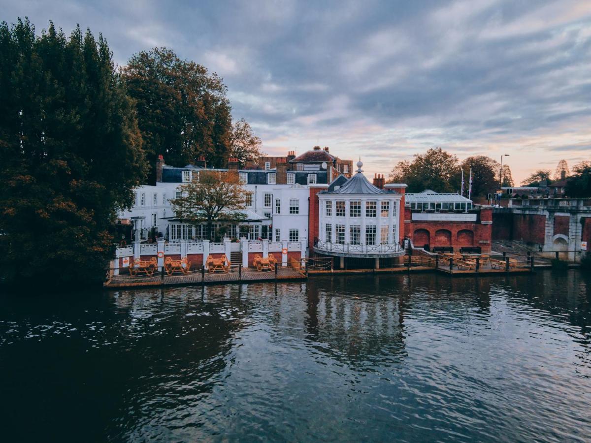 The Mitre, Hampton Court Hotel Kingston upon Thames  Luaran gambar The River Wey in Guildford