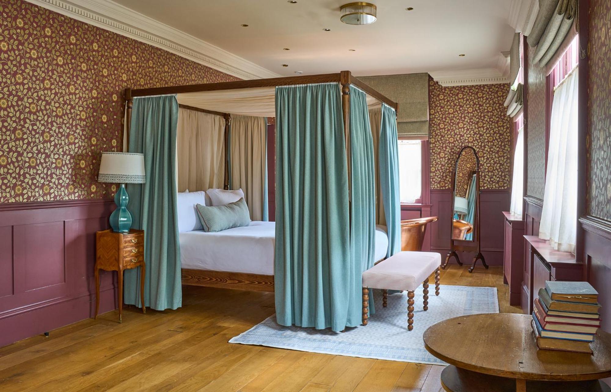 The Mitre, Hampton Court Hotel Kingston upon Thames  Luaran gambar A bedroom at the hotel